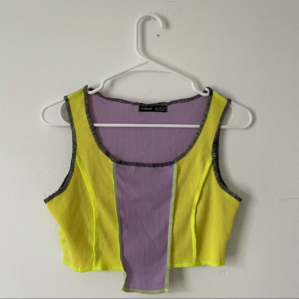 reverse seam crop top 🐛